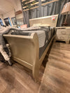 Cama Queen de madera con buro, Cabecera y piecera |Unidades especiales de liquidación| (promoción de dos unidades) - Estylo House Muebleria