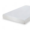 Colchón de Memory Foam Artemisia 6" en vista de esquina, mostrando el grosor de su cubierta blanca acolchada sobre fondo blanco - Estylo House Muebleria