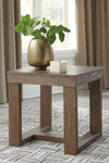 Mesa lateral minimalista de madera