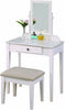 Vanity con banca color blanco sobre fondo blanco, vista frontal del tocador con espejo inclinable y cajón - Estylo House Muebleria